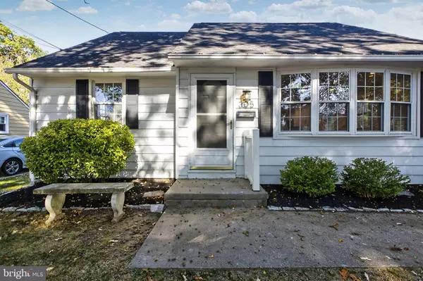 Barrington, NJ 08007,305 W 4TH AVE