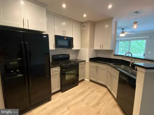Fairfax, VA 22033,12834 FAIR BRIAR LN
