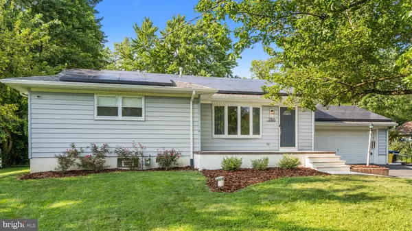 Pennington, NJ 08534,286 PENNINGTON LAWRENCEVILLE RD