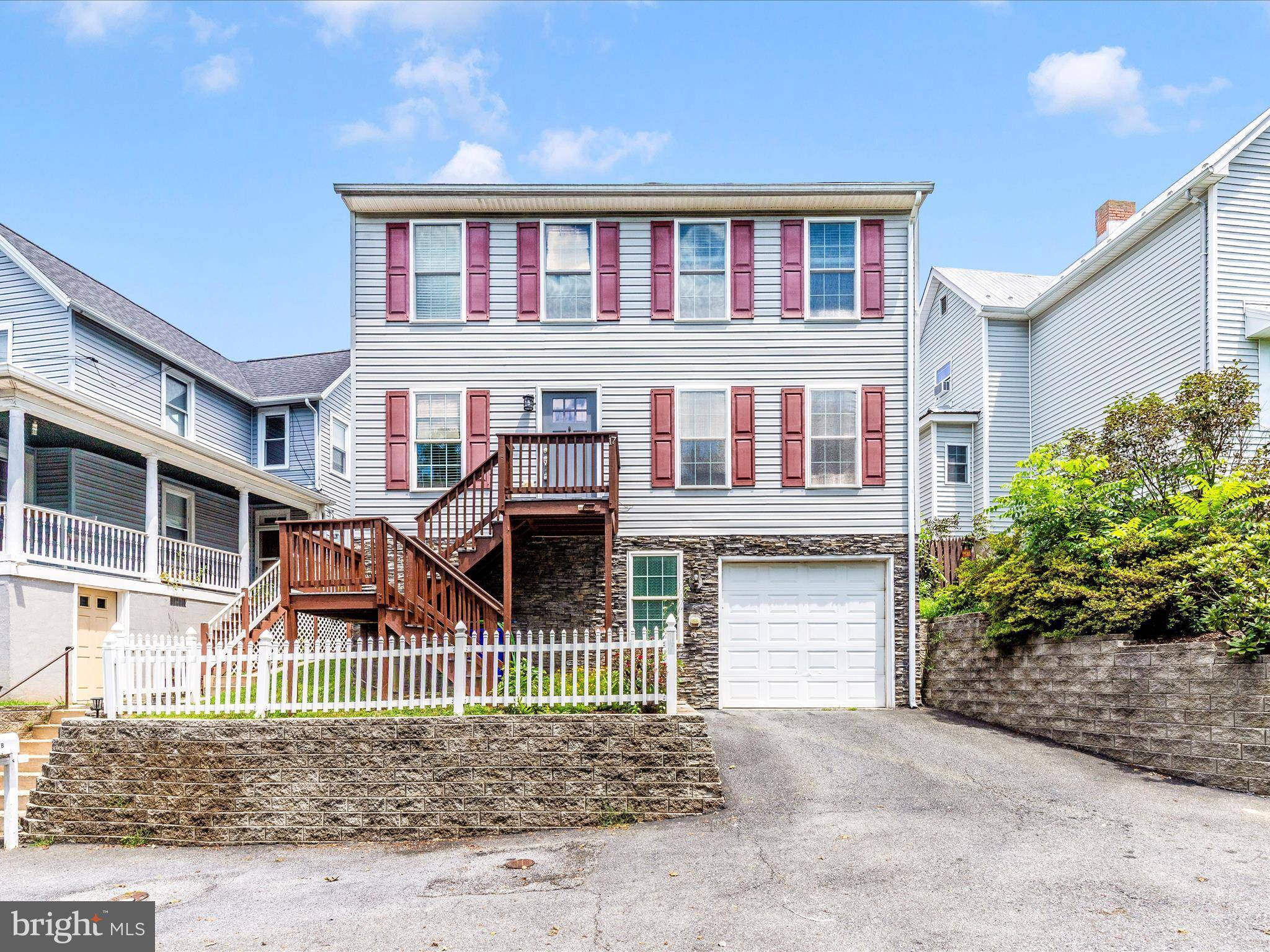 17 TERRACE AVE, Brunswick, MD 21716