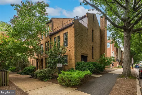 4415 7TH ST N, Arlington, VA 22203