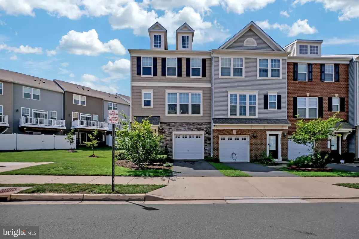 Manassas, VA 20109,8428 GIRVAN CT