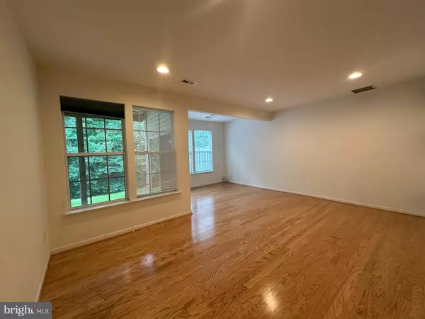 Broadlands, VA 20148,43115 FOREST EDGE SQ