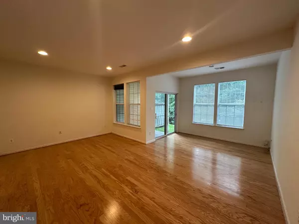 Broadlands, VA 20148,43115 FOREST EDGE SQ