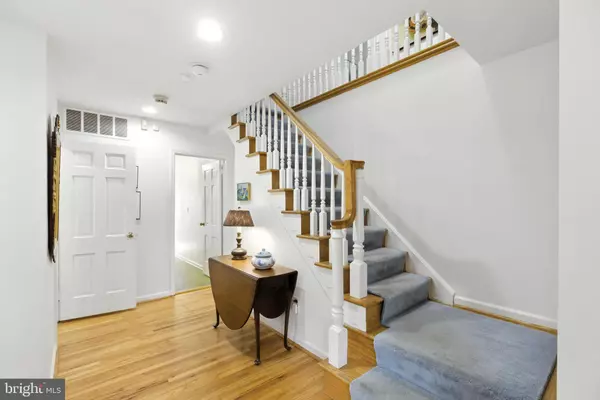 Cherry Hill, NJ 08003,505 TEAROSE LN