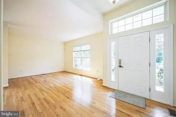 Burlington, NJ 08016,13 SUNFLOWER CIR