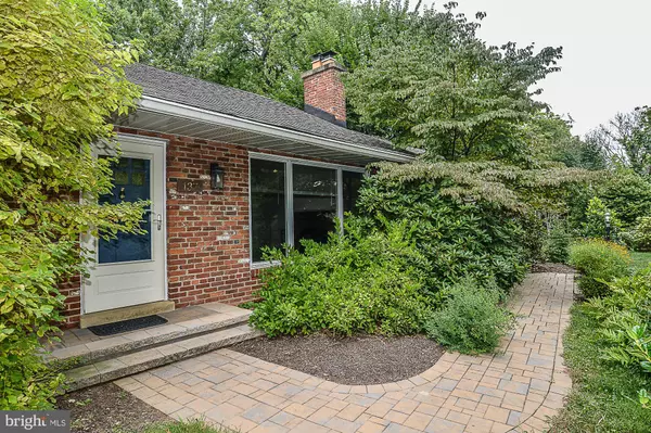 137 COURTHOUSE RD SW, Vienna, VA 22180