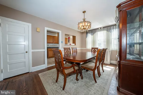 Upper Darby, PA 19082,105 N FAIRVIEW AVE