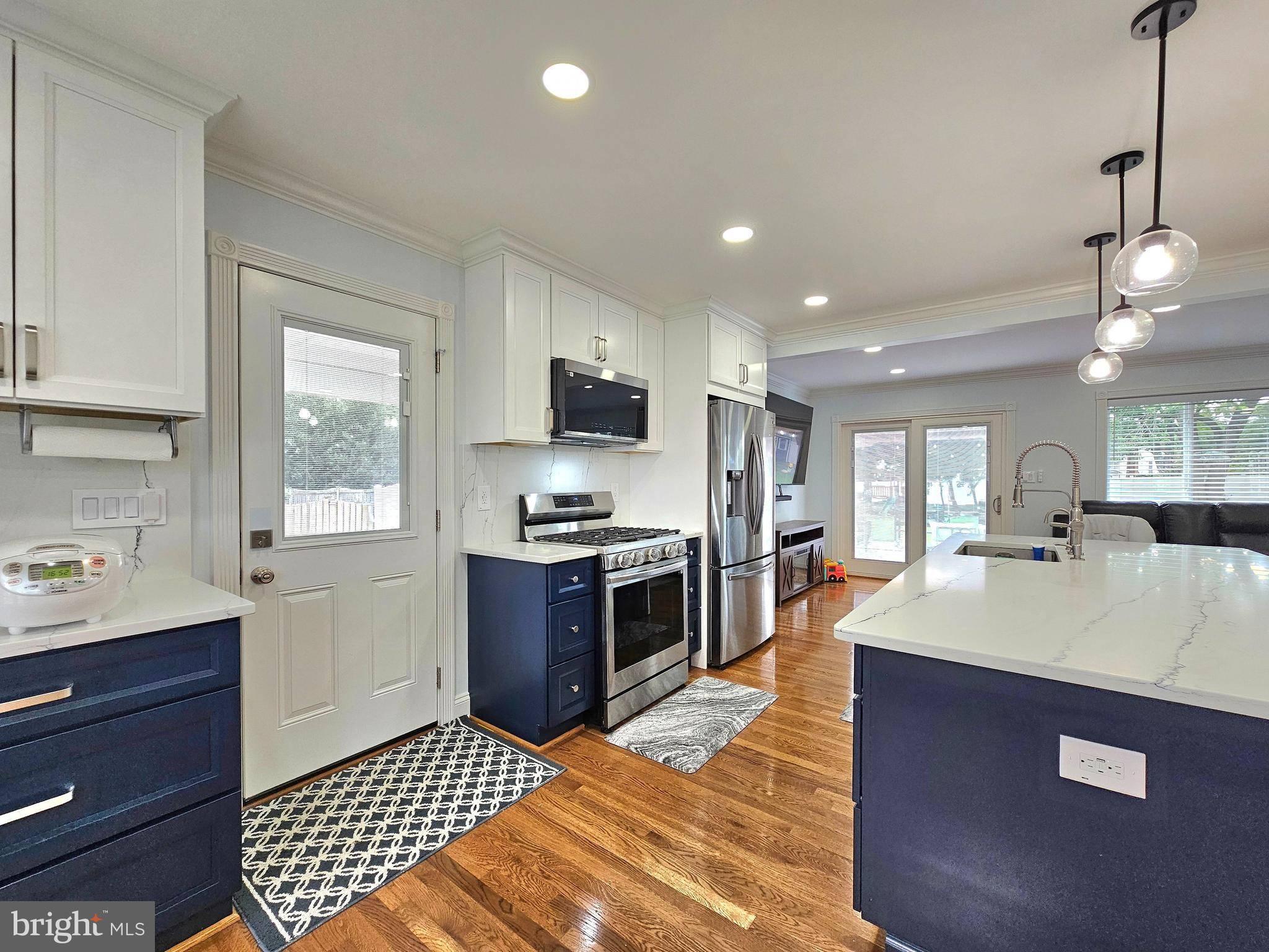 Alexandria, VA 22310,5918 KING JAMES DR