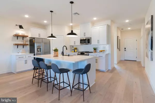 Martinsburg, WV 25405,371 VALOR LANE