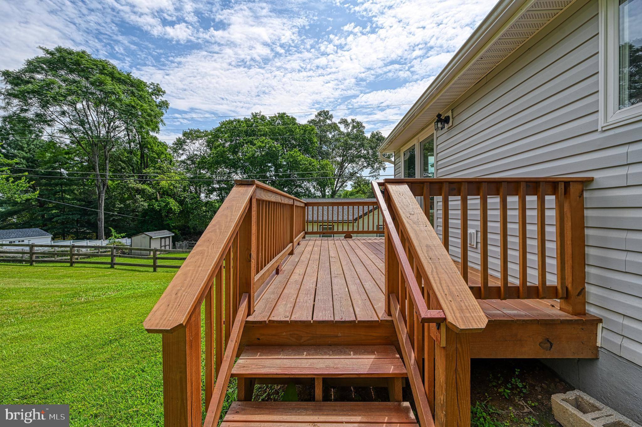 Louisa, VA 23093,309 ELLIS DR