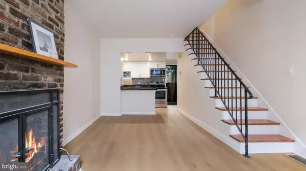 Philadelphia, PA 19107,250 S ALDER ST