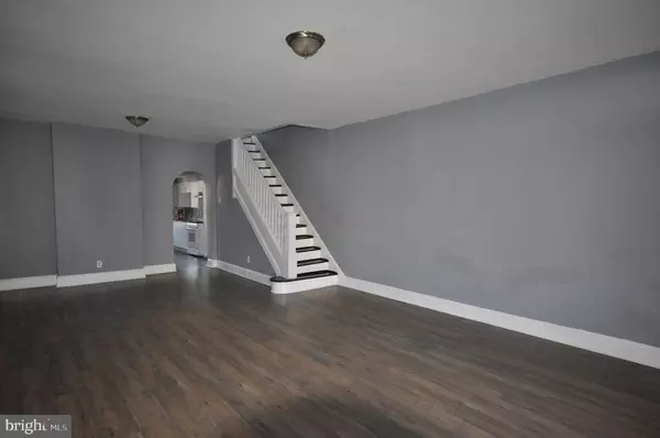 Trenton, NJ 08609,27 TYLER ST