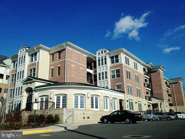 2729 GALLOWS RD #202, Vienna, VA 22180