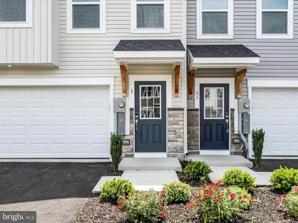 Inwood, WV 25428,17 LYRIQ