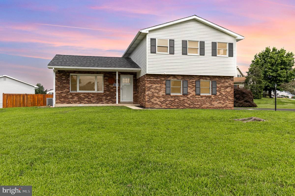 Lebanon, PA 17046,929 SYCAMORE LN