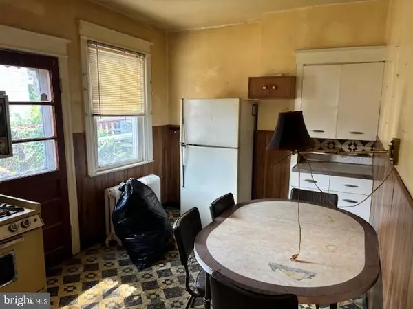Darby, PA 19023,216 WOODLAWN AVE