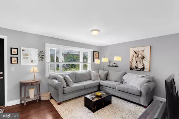Manville, NJ 08835,414 WHITE AVE
