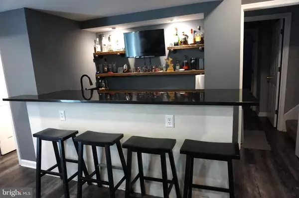 Sparrows Point, MD 21219,8610 OAK RD