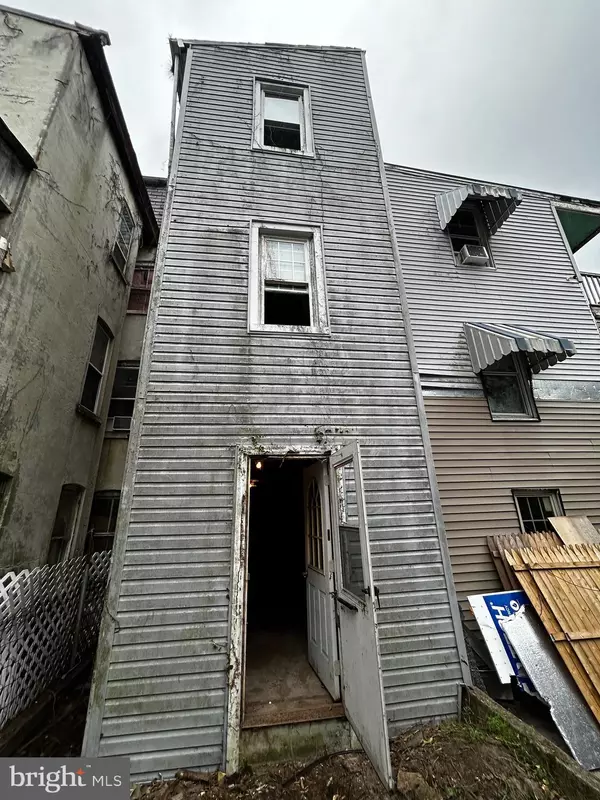 Pottsville, PA 17901,532 E NORWEGIAN ST