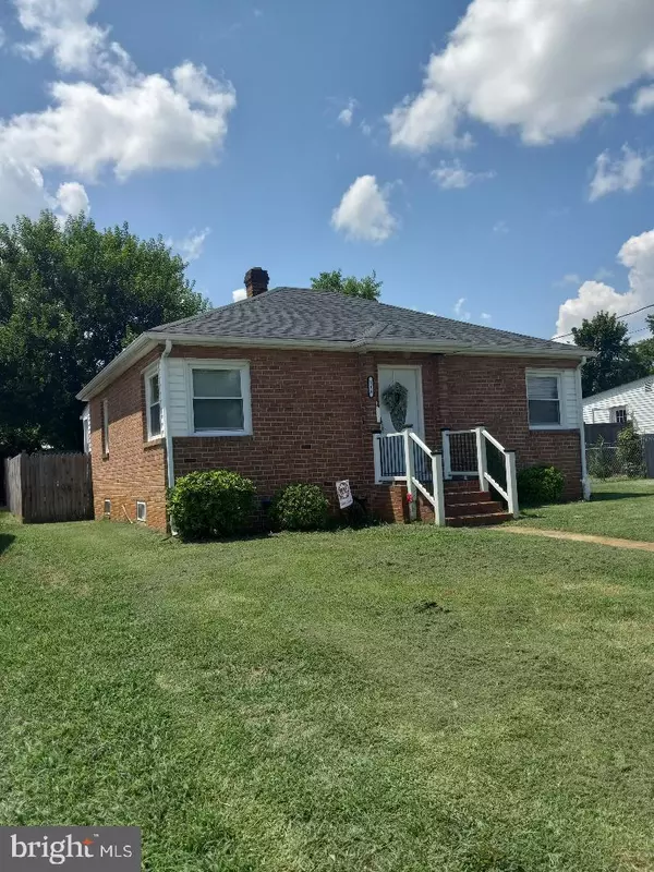 Front Royal, VA 22630,214 WASHINGTON AVE