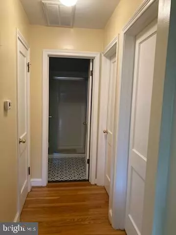 Front Royal, VA 22630,214 WASHINGTON AVE