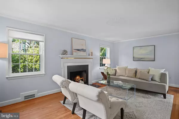 Arlington, VA 22207,4208 23RD ST N