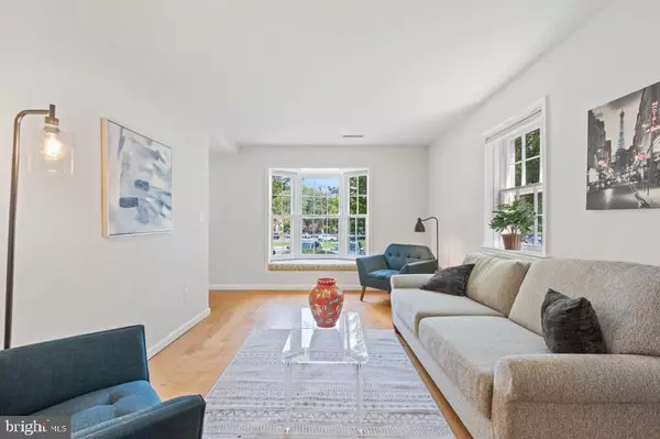 Chevy Chase, MD 20815,4882 CHEVY CHASE DR #132