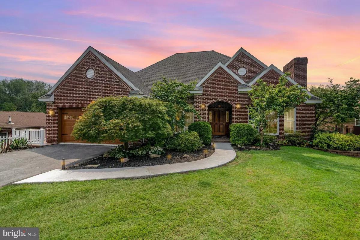 Enola, PA 17025,119 N HUMER ST
