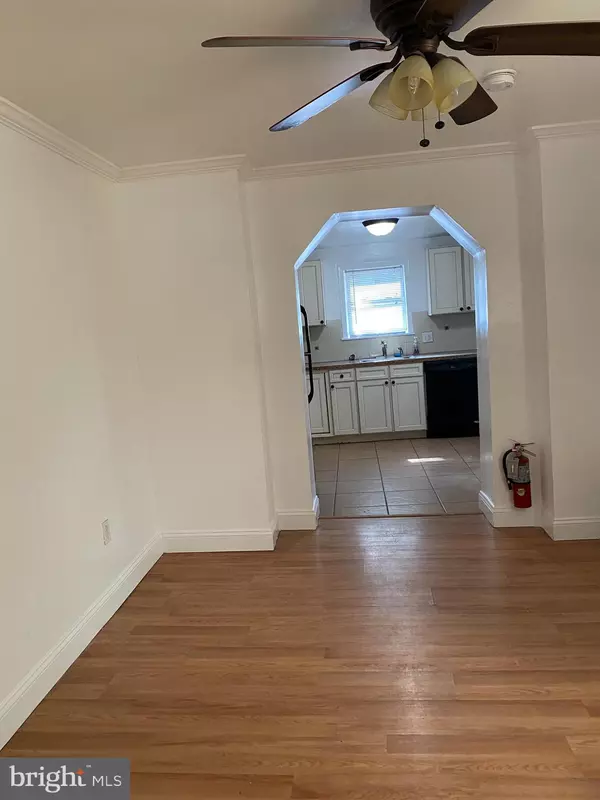 Philadelphia, PA 19147,922 S 12TH ST