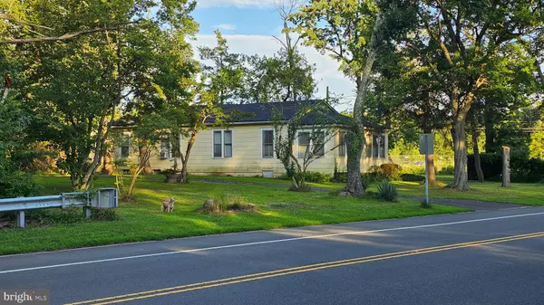 Cranbury, NJ 08512,110 S MAIN ST