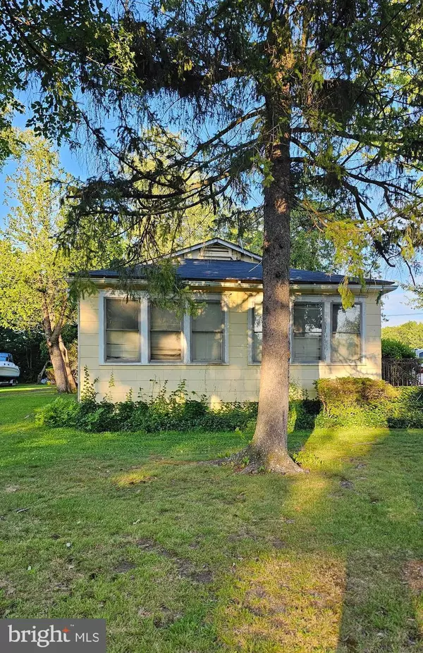 110 S MAIN ST, Cranbury, NJ 08512