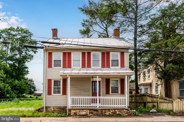 40 S MAIN ST, York New Salem, PA 17371