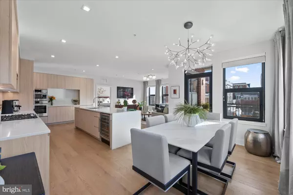 737 SWANN AVE #212, Alexandria, VA 22301