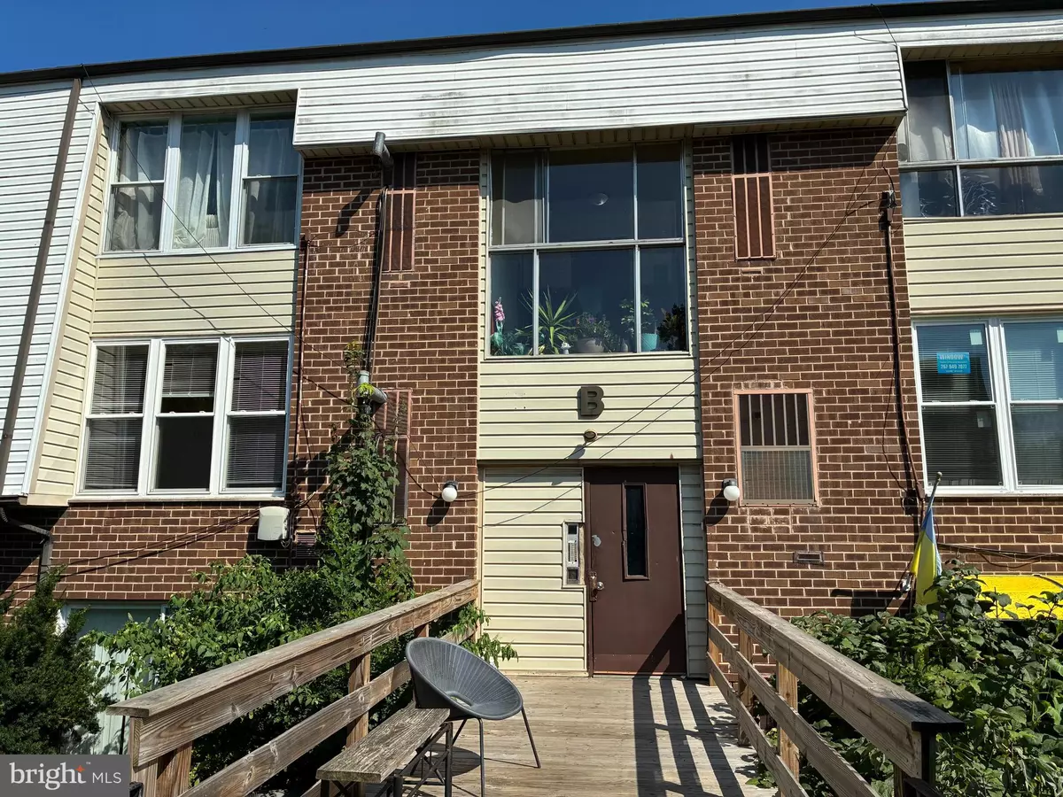 Philadelphia, PA 19152,2201 STRAHLE ST #B308