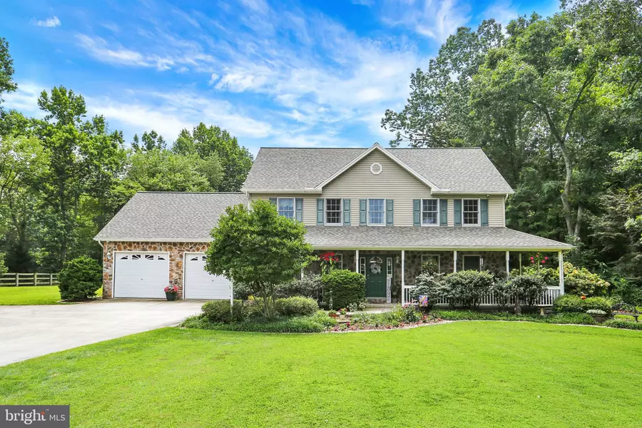 90 SARAH DR, Dover, PA 17315