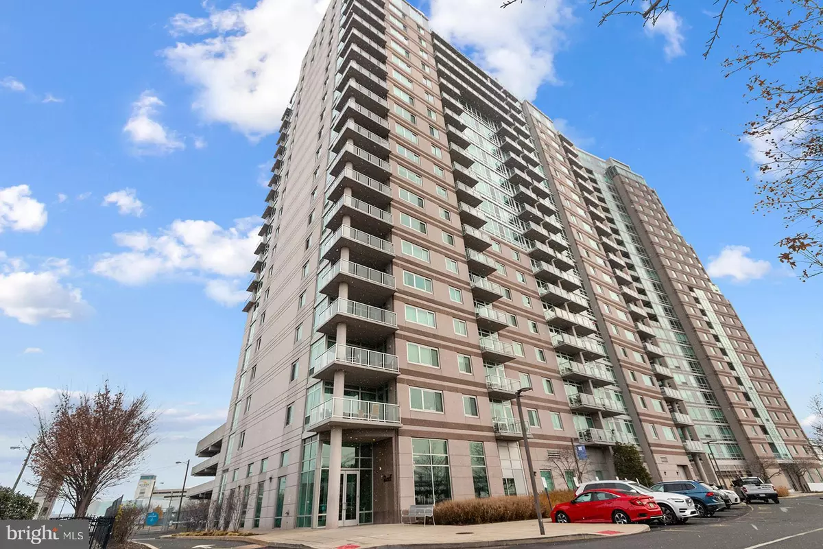 Philadelphia, PA 19123,901 N PENN ST #F306