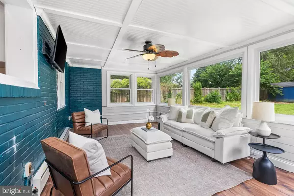 2111 OAK LODGE RD, Baltimore, MD 21228