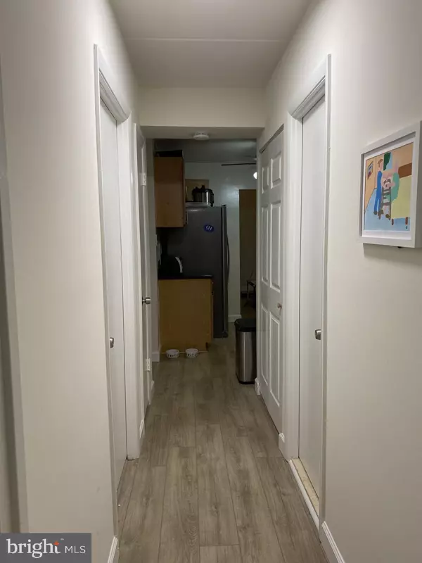 Alexandria, VA 22312,6220 EDSALL RD #101