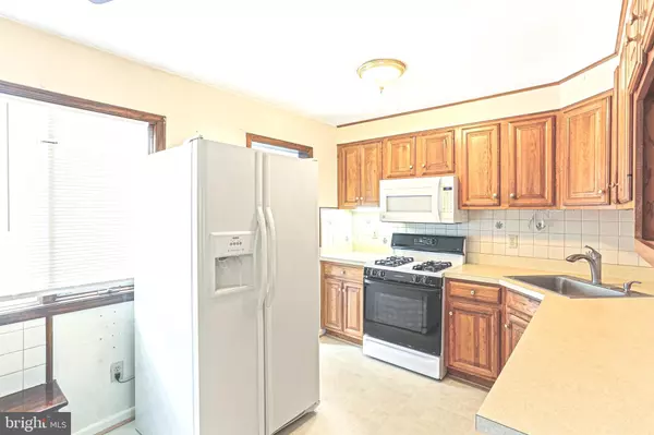 Glen Burnie, MD 21060,210 HOLLYWOOD CT