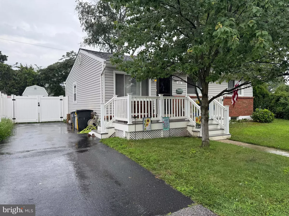 Glen Burnie, MD 21060,210 HOLLYWOOD CT