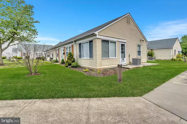 Monroe Township, NJ 08831,326 NANTUCKETT LN #A
