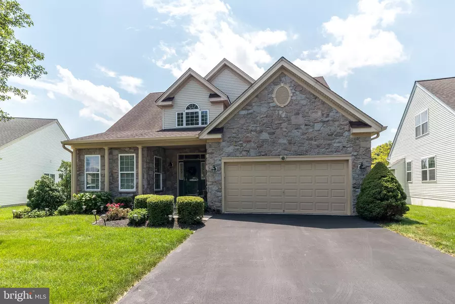 726 S SETTLERS CIR, Warrington, PA 18976