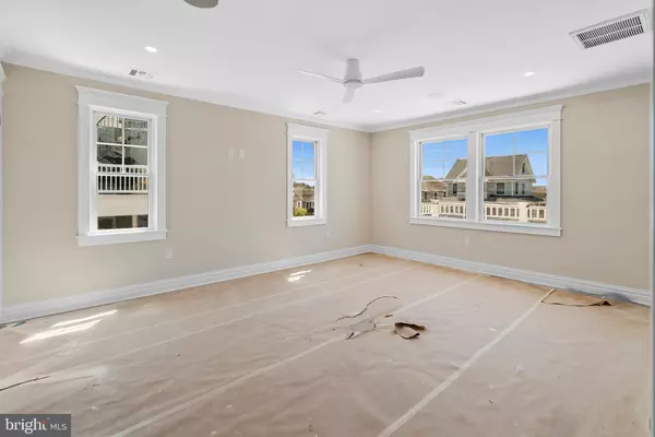 Beach Haven, NJ 08008,209 MARINE ST