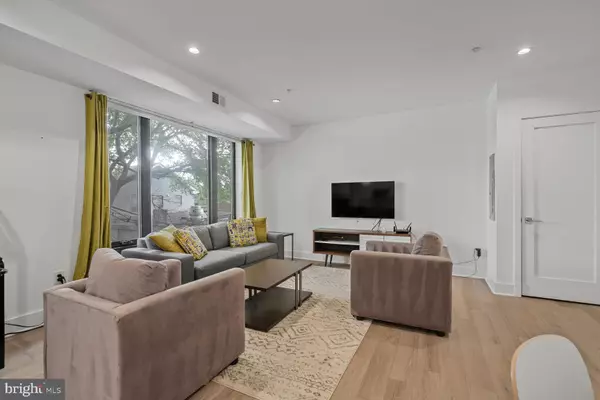 Washington, DC 20011,826 UPSHUR ST NW #6