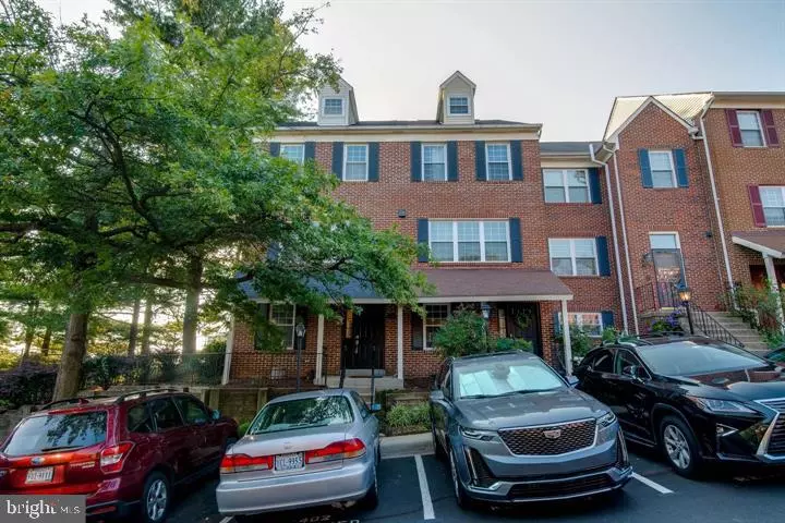 Falls Church, VA 22043,7710 MARSHALL HEIGHTS CT