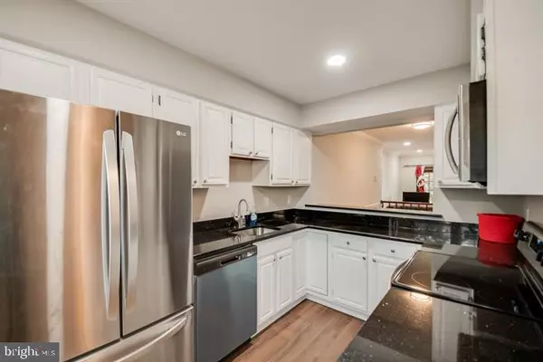 Falls Church, VA 22043,7710 MARSHALL HEIGHTS CT
