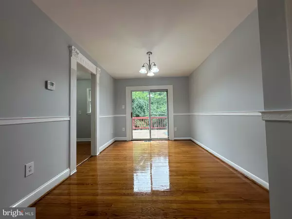 Woodbridge, VA 22191,14451 VILLAGE DR