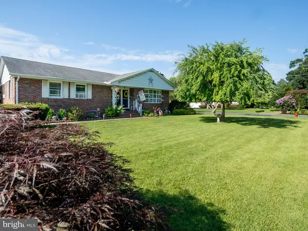 1585 SERENE DR, Vineland, NJ 08360