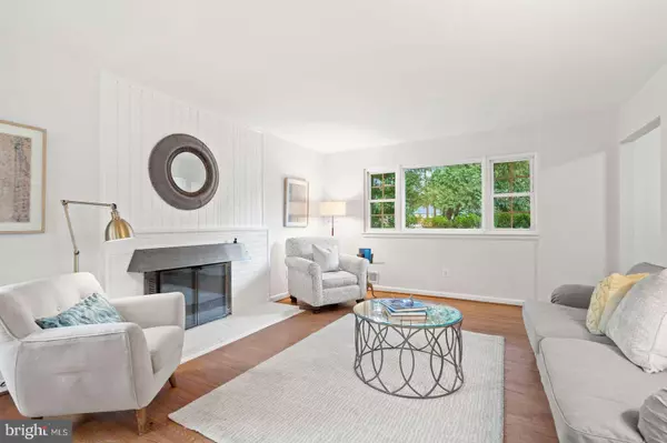 Arlington, VA 22205,5018 11TH ST N